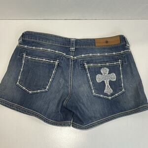 Rancho Estancia Women’s Denim Shorts Size 28 Southwestern Cross Embroider Jewel
